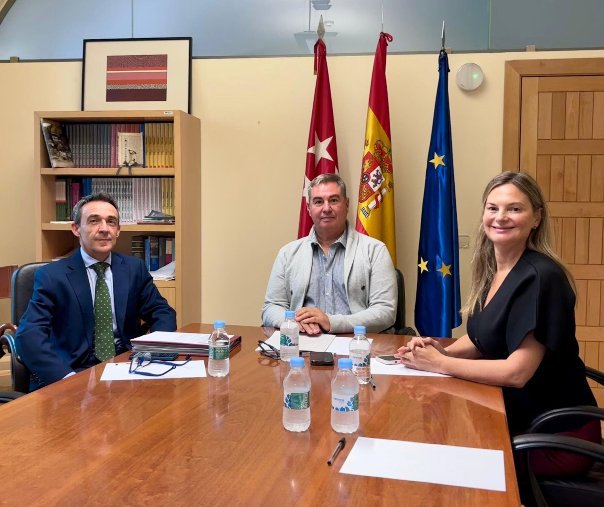 Ricardo Meneses alcalde de Valdemaqueda se reúne con el Viceconsejero de Administración Local